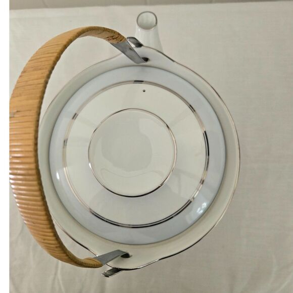 Vintage Noritake 5558 Bluebell Porcelain Teapot 48oz Perfect Condition No Flaws - Picture 6 of 7